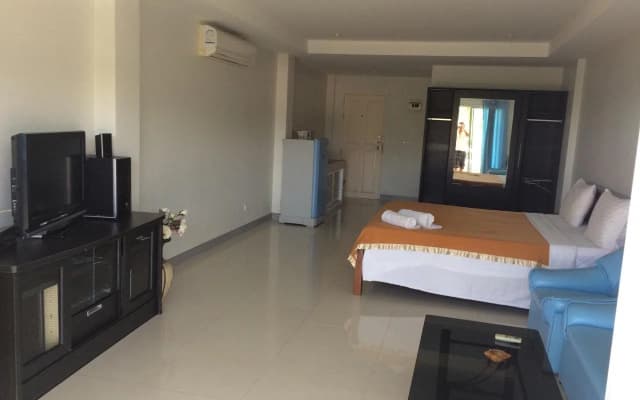 Mataphuket Apartment - photo 2