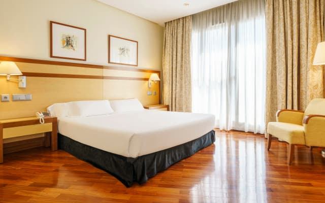 Hotel ILUNION Alcalá Norte - photo 3