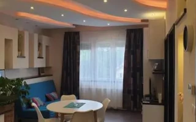 Blue Ball Apartment - photo 3