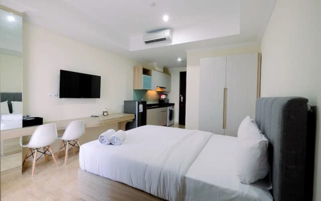 Cozy Studio Menteng Park Apartment - photo 3