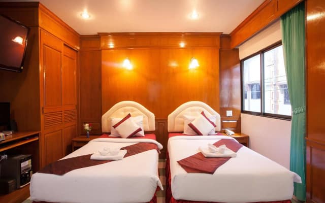 Lamai Inn Hotel - photo 4