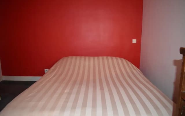 Spacious 1 Bedroom Apartment in Paris 15th - photo 2