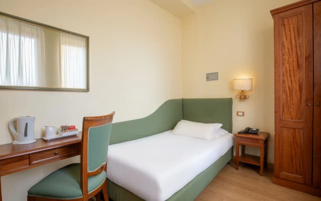Hotel Colosseum - photo 4