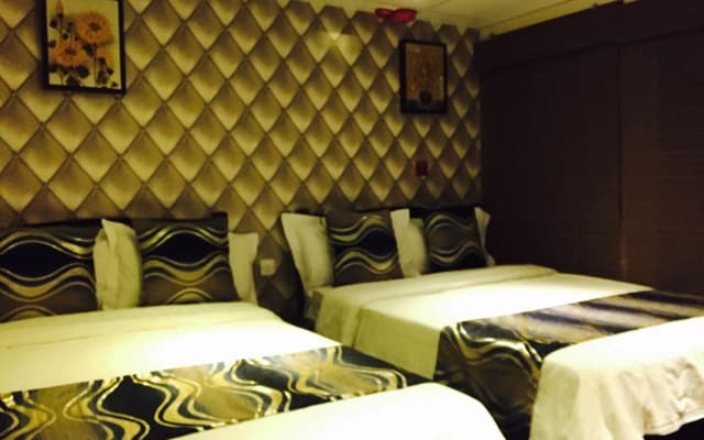 California Hotel - photo 4