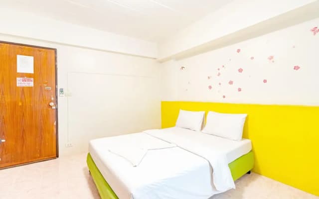 Alanda Hotel & Apartment Pinklao Bangkok - photo 5