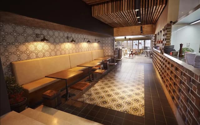 Annandale Hotel - photo 4