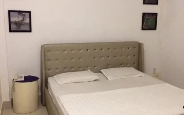 Honeymoon Hotel - photo 4