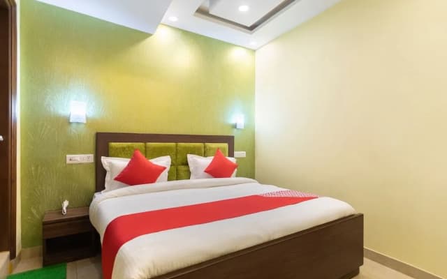 OYO 29932 Hotel R S Plaza - photo 5