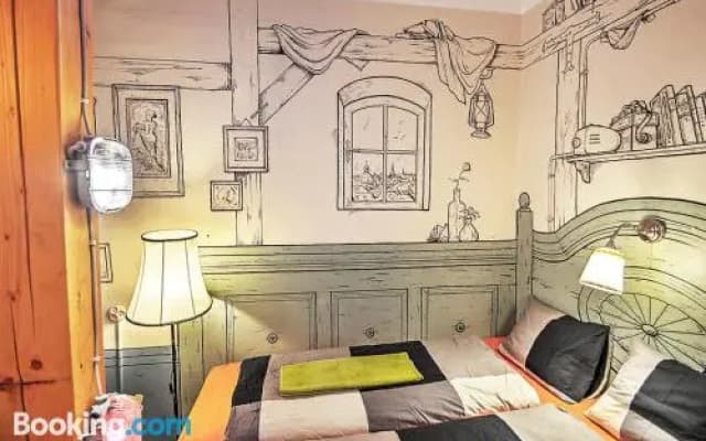 Lavender Circus Hostel And Apartments - photo 4