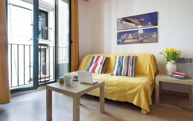 Inside Barcelona Apartments Vidreria - photo 4