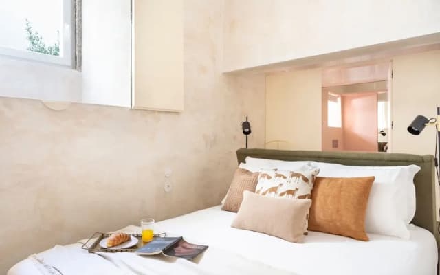 Alfama Design Suites Guesthouse - photo 3