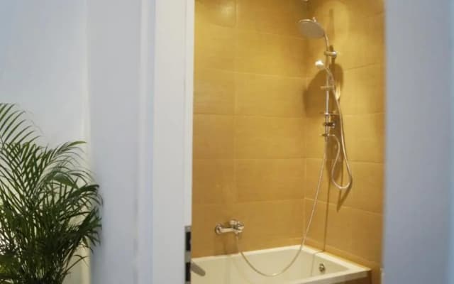 Brilliant 1br Apt - Perfect for Longstays - photo 4