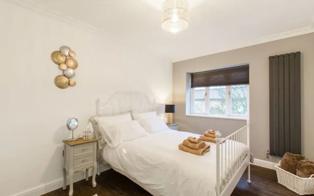 Luxury London Apartment 5-double rooms - photo 4