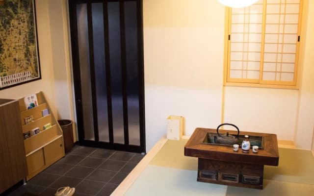 Kamoya Ryokan - photo 2