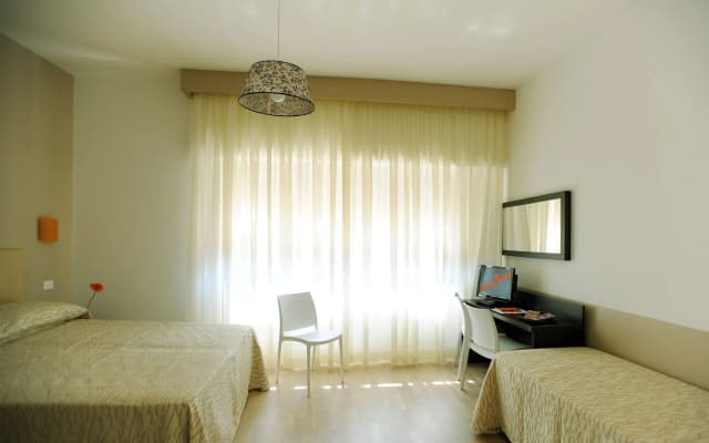 Honey Rooms - photo 4