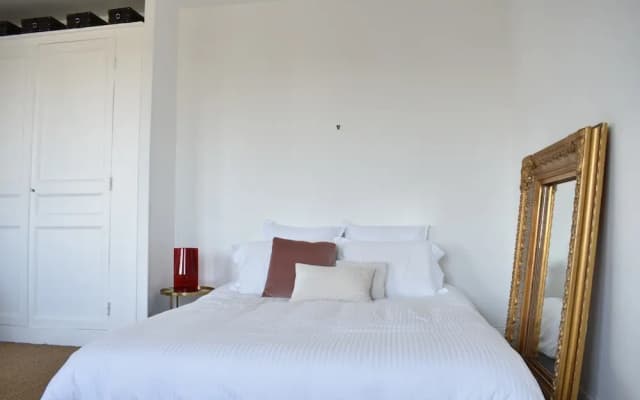1 Bedroom Apartment Near Champs Elysee - photo 5