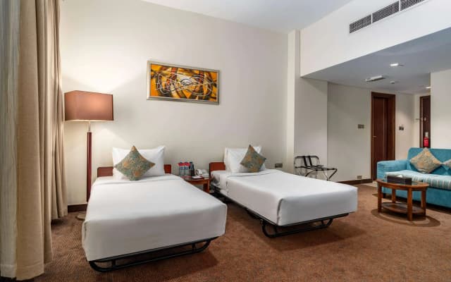 Ramada by Wyndham Dubai Deira - photo 2