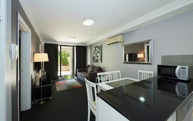 Waldorf Randwick Serviced Apartments - photo 2