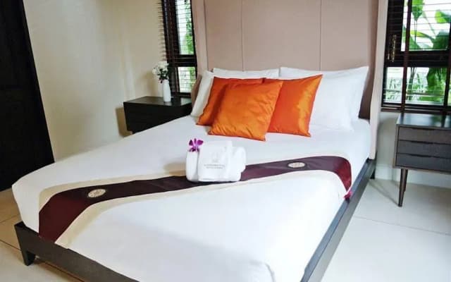 Phuket Ratchamaka Pool Villa - photo 4