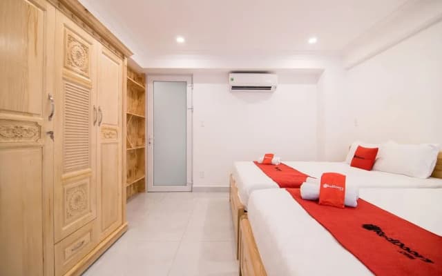 RedDoorz Plus Near Gia Dinh Park - photo 4