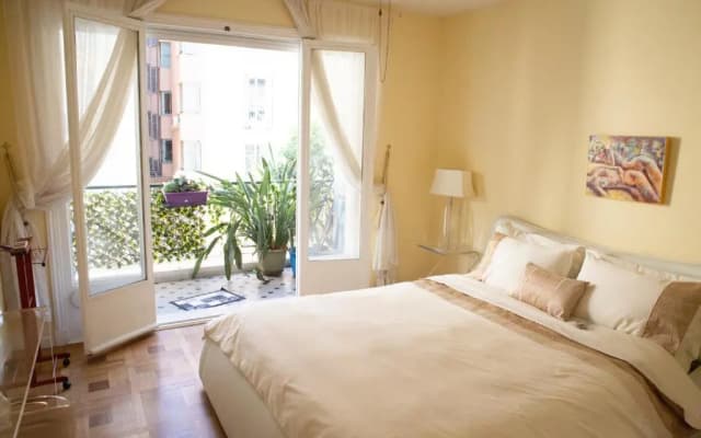 Chill Out Apartment, 2 mins from beach - photo 2