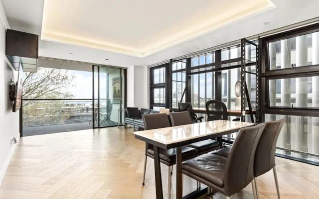 Beautiful 2-bed Unit In Incredible Location - photo 3