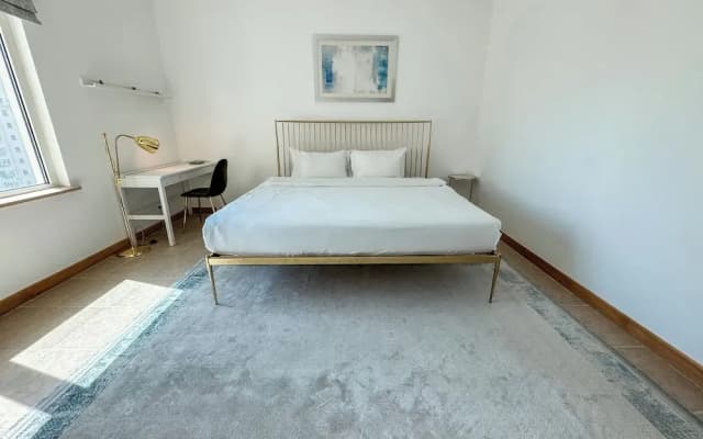 Upgraded 2BR Apartment at the Beach - photo 5