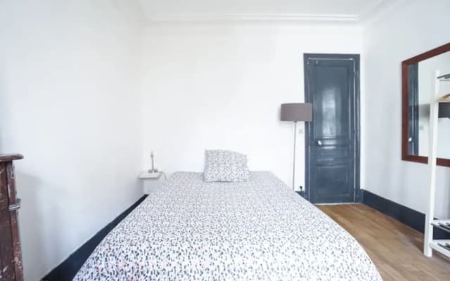 Charming apartment near PERE LACHAISE - photo 4
