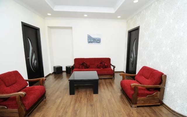 Elegant Modern Apartment - photo 2