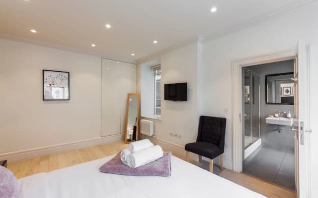 Strand Apartment - photo 2