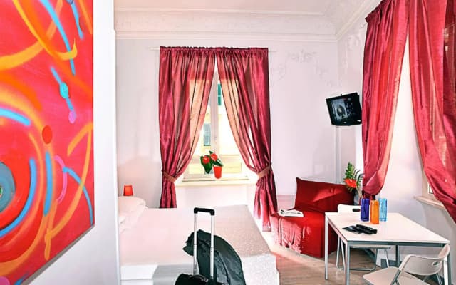Colors Hotel - photo 2