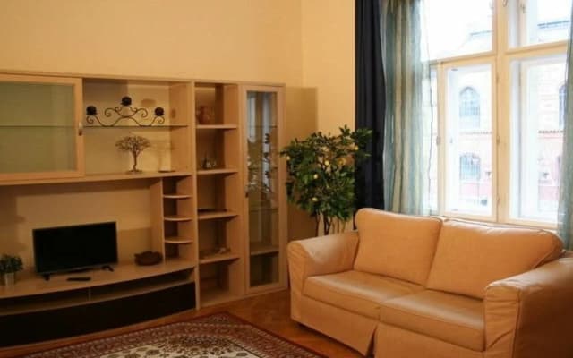 Walking Bed Budapest Hostel - photo 2