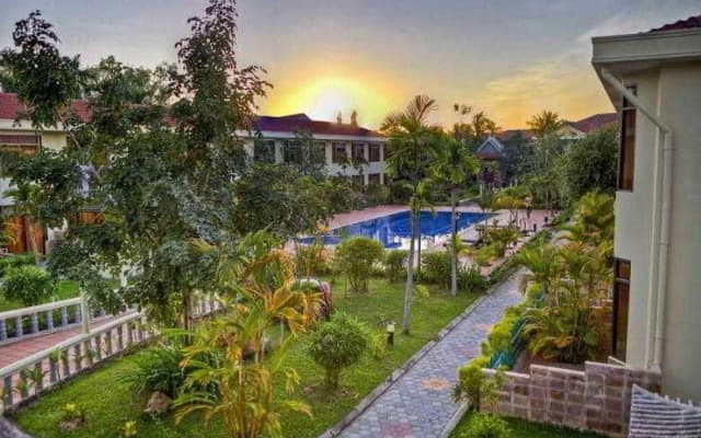Hibiscus Angkor Resort - photo 2