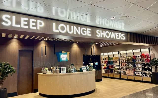 Sleepover Doha North Node, Gate C30 - photo 3