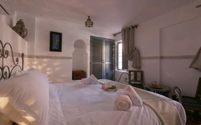 Palace Tinmel - Double Standard Room 2 - photo 5