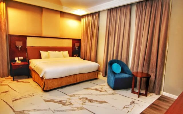 Muscat Gate Hotel - photo 3