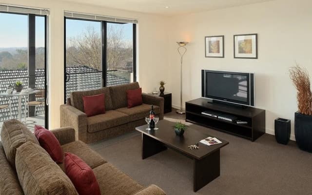 Kew Serviced Apartments - photo 5