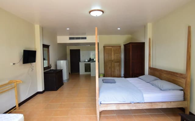 Baan Chai Lay Apartment - photo 4