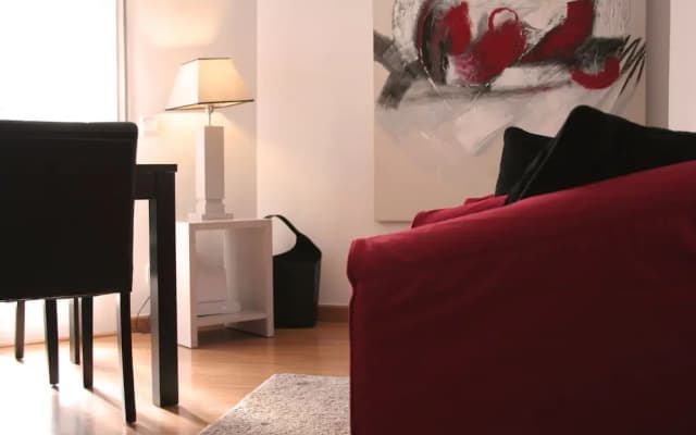 Avenida Apartments Roger de Flor - photo 3