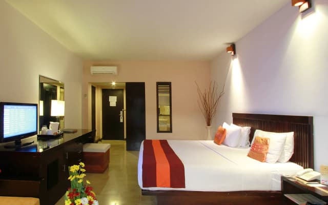 The Lokha Legian Resort & Spa - photo 4