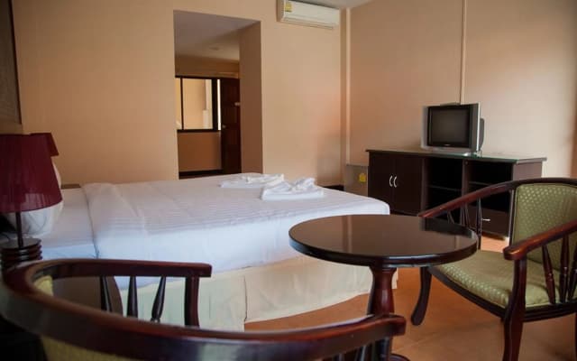 Amarin Hotel Patong - photo 4