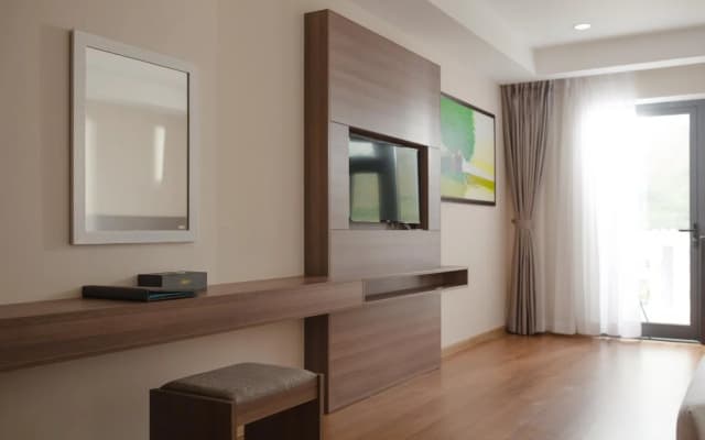 Orbit Hotel Nha Trang - photo 3