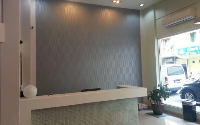 Maxim Hotel - photo 2