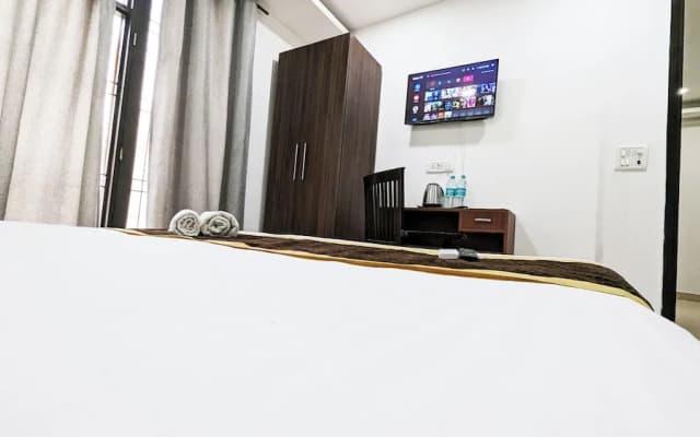 Hotel Royalty Residency - photo 5