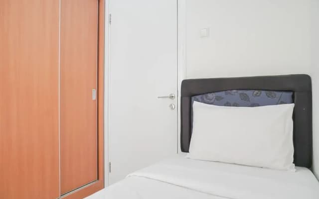 Nice And Cozy 2Br Green Pramuka City Apartment - photo 3