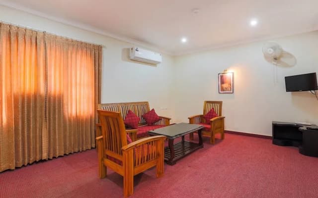 Capital O72563 Hotel MS Regency - photo 2