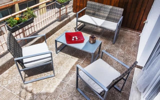 Koukaki Edge Penthouse•Acropolis & Filopappou view - photo 2
