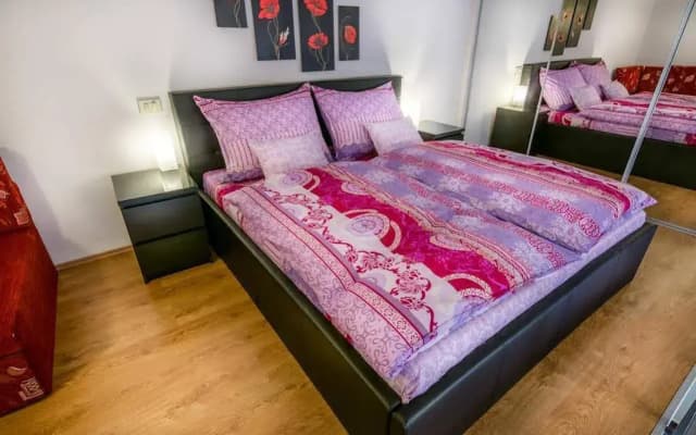 Holiday Budapest Superior Apartments - photo 2