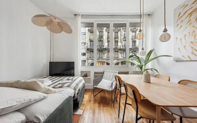 Chic 1BR by Hotel de Ville & The Louvre - photo 4