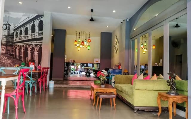 NIDA Rooms Patong Beach Bungalow - photo 2